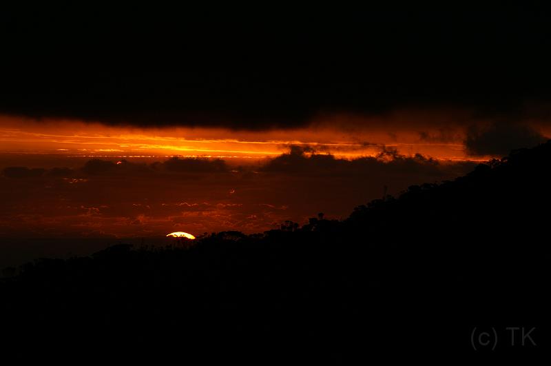 PICT93276_090104_Heaphy_2.jpg - Sonnenuntergang an der James Mackay Hut